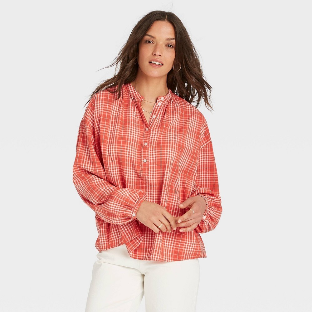Women’s tops size large – new